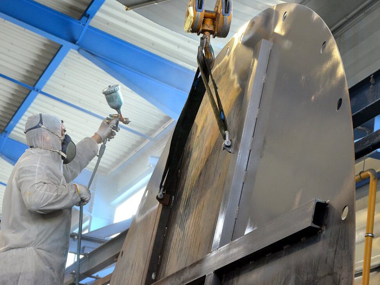 Application de peinture liquide epoxy DE LUCA INDUSTRY